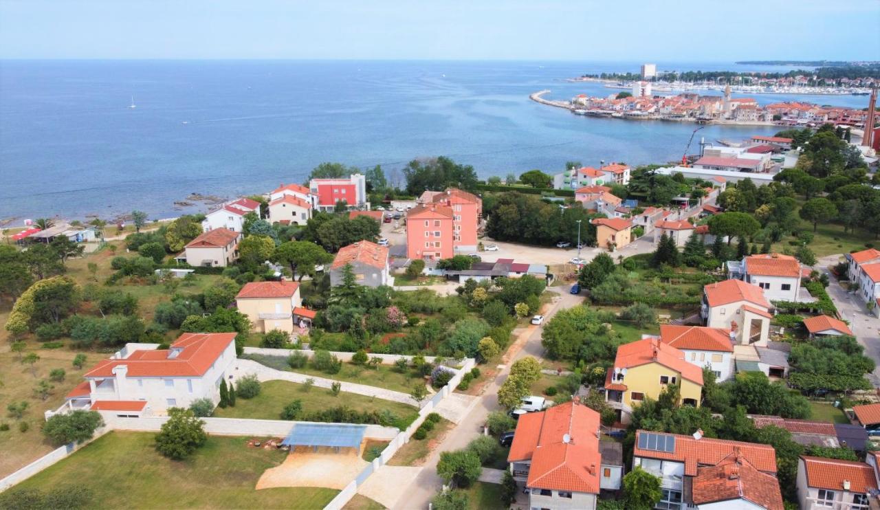 Lina Apartments Umag Bagian luar foto